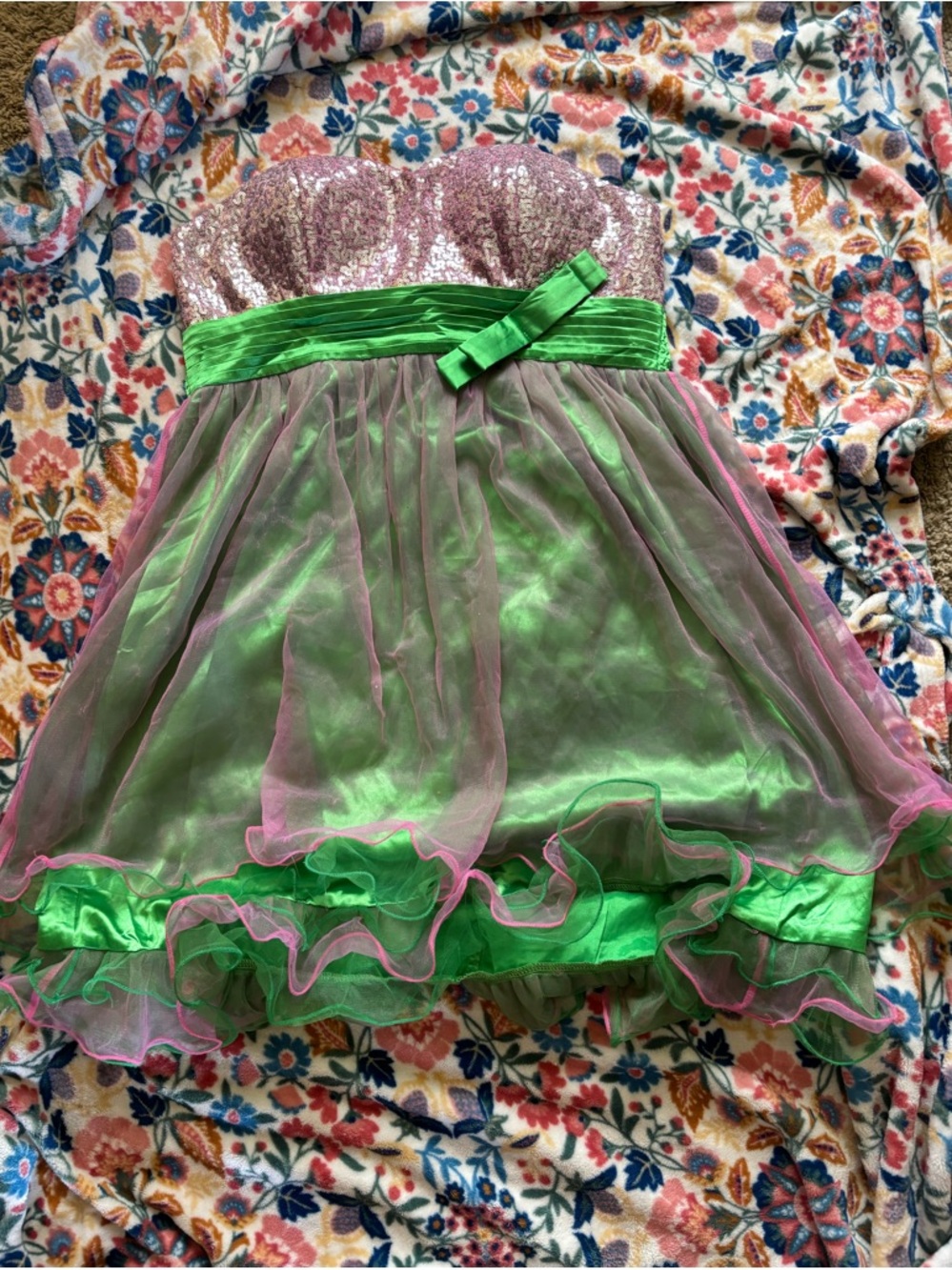 Ever- Pretty NWT women size 18 Sequined Bodice GreenPink Party Dress
